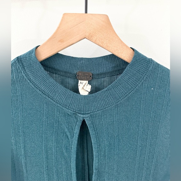 We The Free Faye Ribbed Keyhole Tank Blue Size Medium - Picture 6 of 7